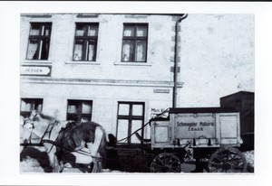 Wóz mleczarski - Sprzedaż nabiału w mieście