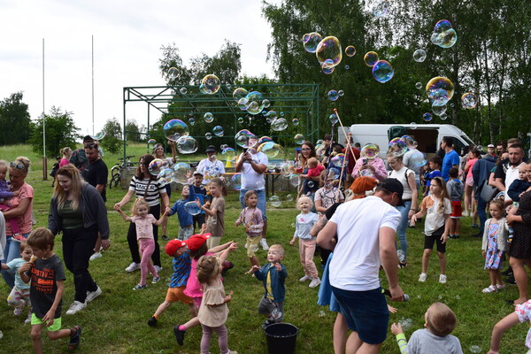 Dzień Dziecka na śmigielskich wiatrakach